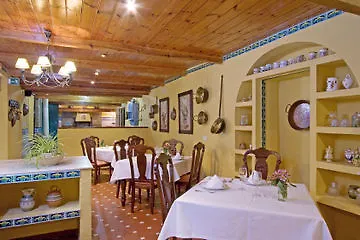 Country house Cortijo La Reina Guest House Malaga