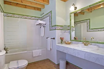 Cortijo La Reina Guest House Malaga 0*,
